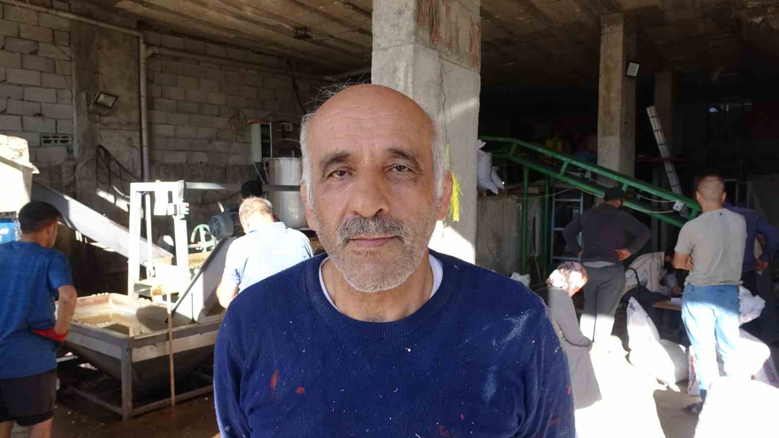 Siirt fıstığı işleme &ccedil;alışmaları s&uuml;r&uuml;yor
