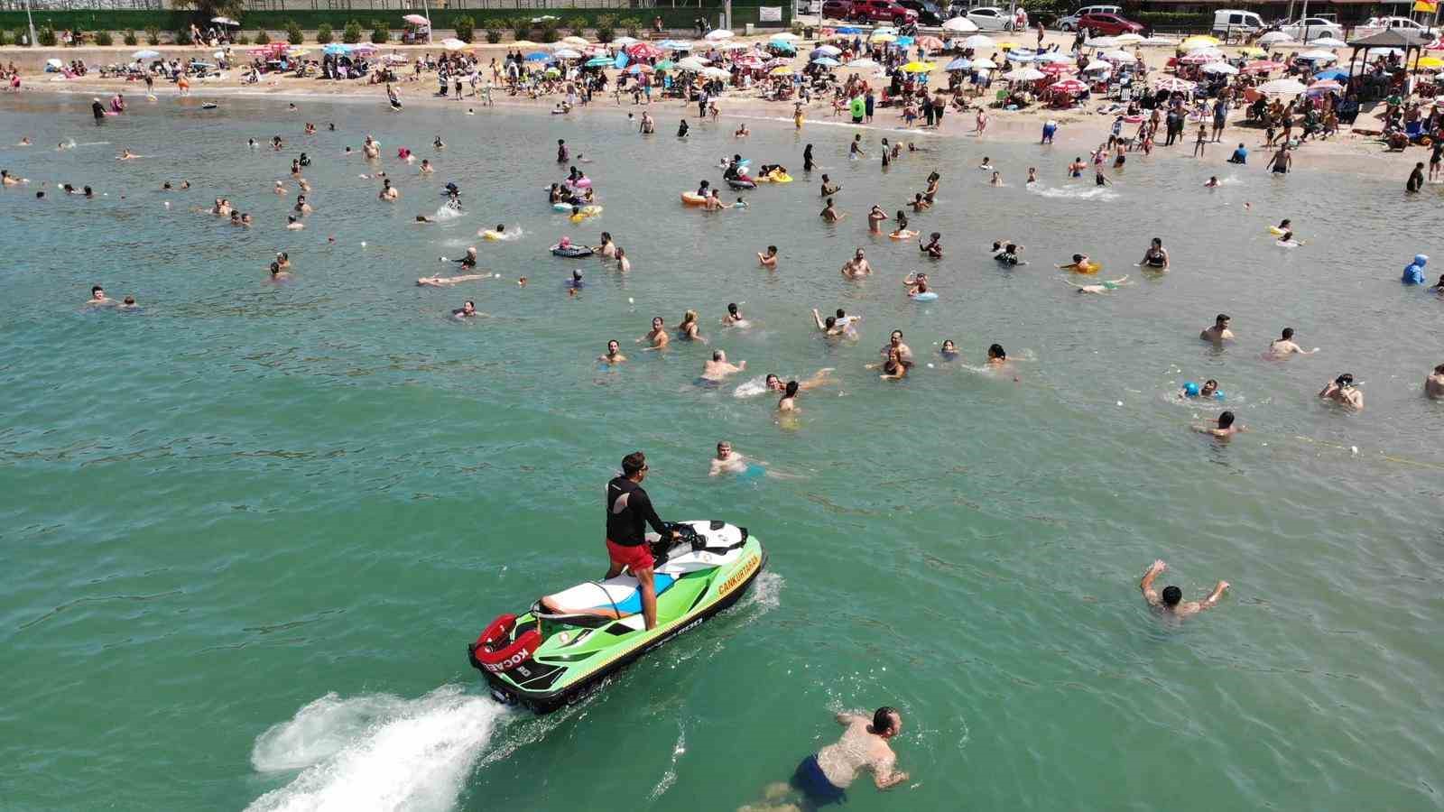 KOSKEM sezonu kapattı: Sahillerde bin 906 kişiye nefes oldular
