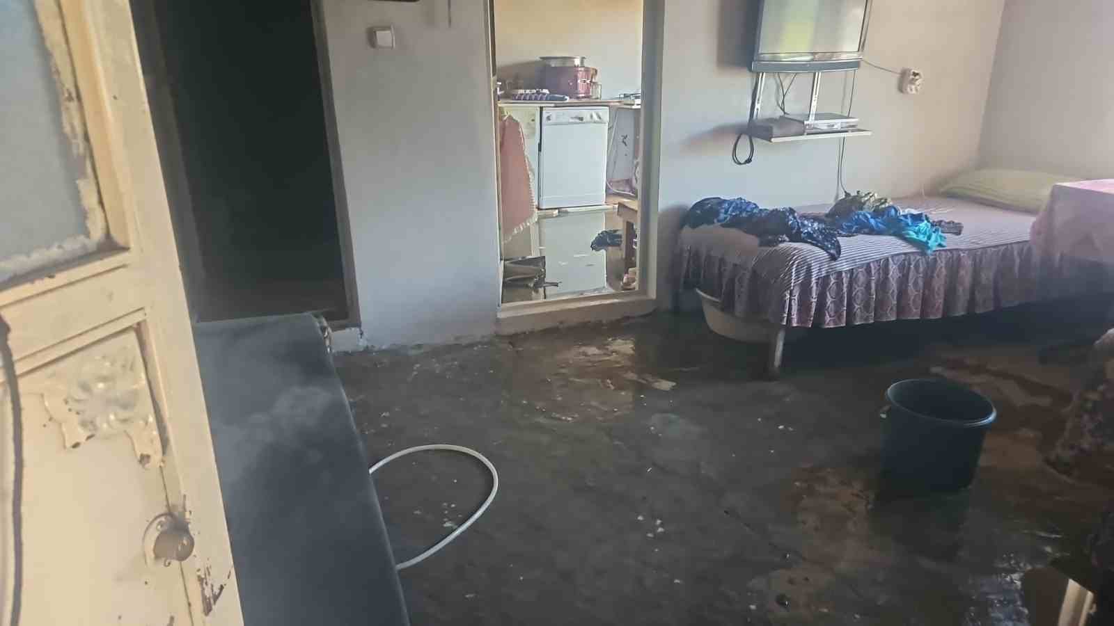 T&uuml;p yangınında 1 kişi hastaneye kaldırıldı
