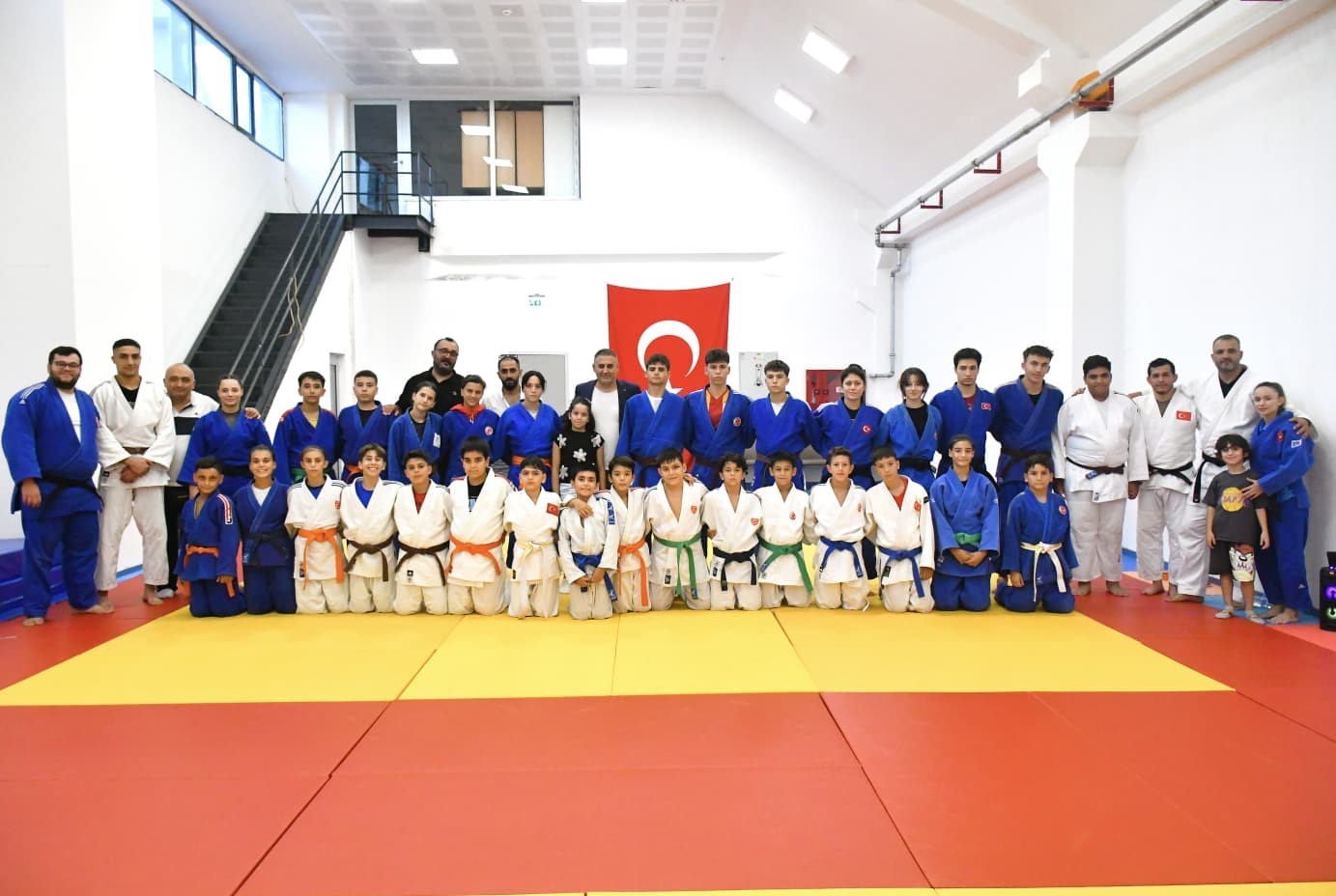 Yunusemreli judocular her yaş kategorisinde kürsüye çıktı