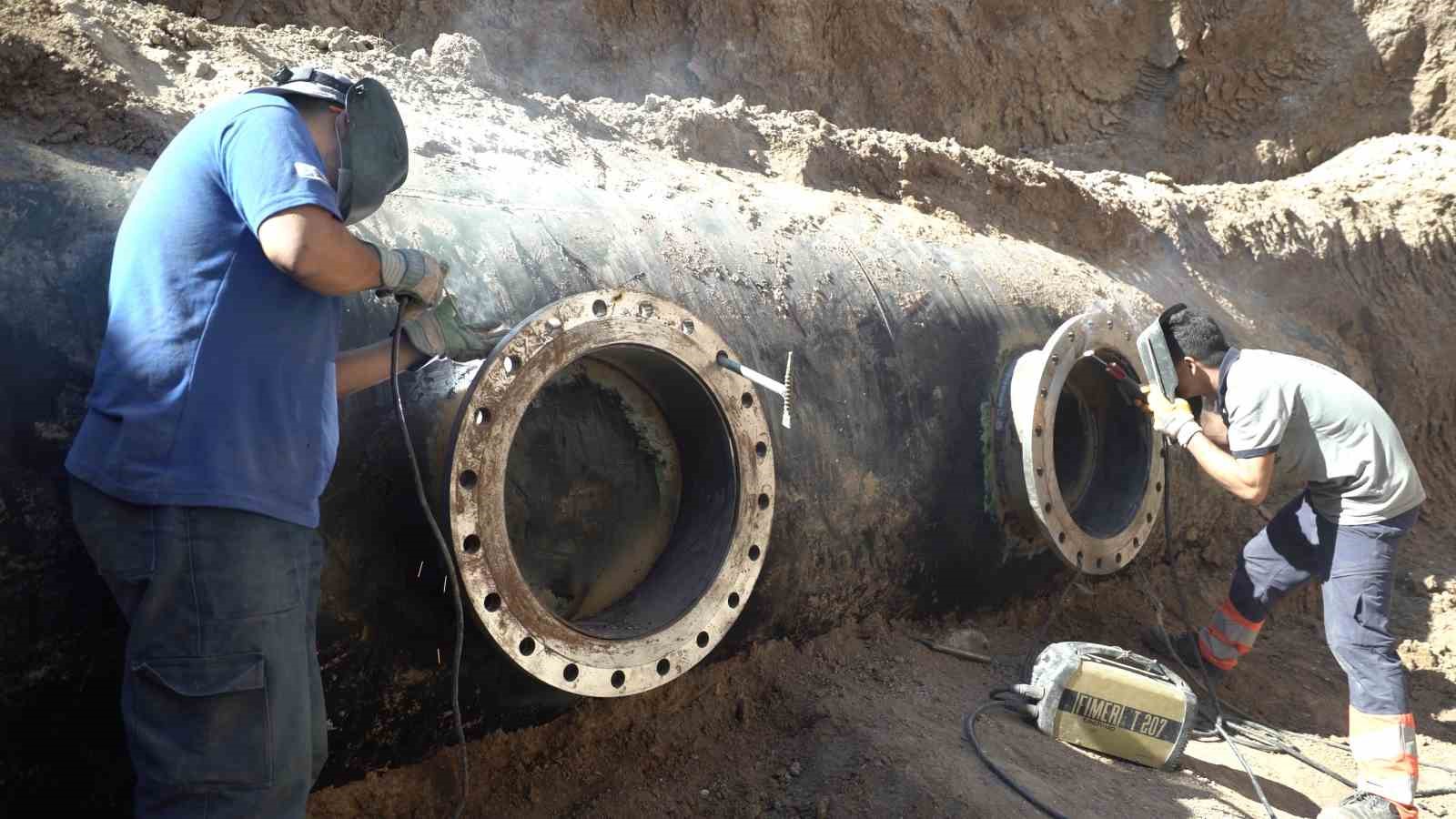 Başkan Altay: "Kurak dönemlerde şehir merkezine su aktaracak 62 km’lik hatta bağlantı çalışmalarına başladık"