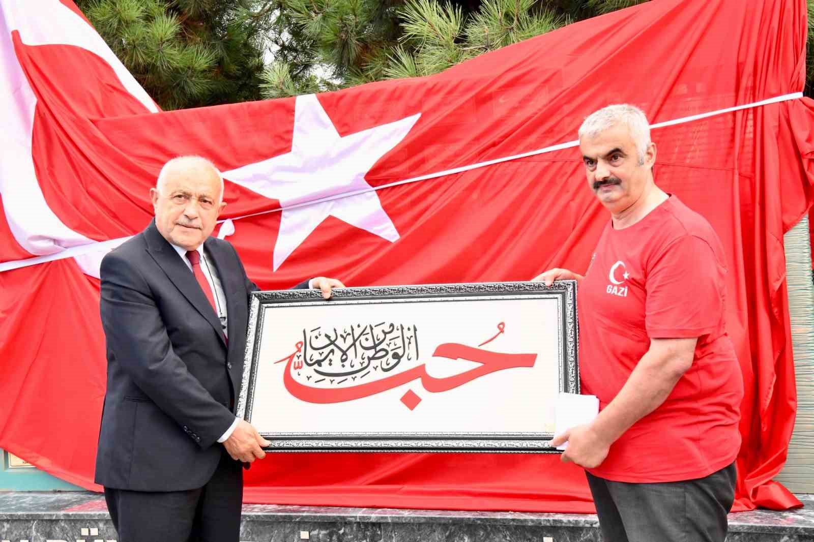 Ertuğrul Fırkateyni&rsquo;nde şehit olan 71 Trabzonlu asker anısına anıt
