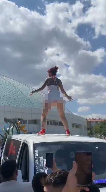 Isparta Belediyesi:"Modifiye araç fuarındaki gayrı ahlaki görüntülerin hukuki sürecini titizlikle takip ediyoruz"