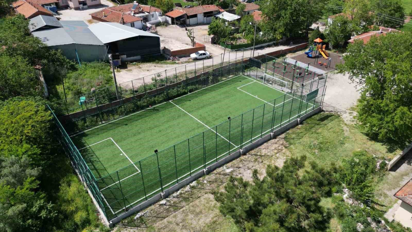 Balıkesirli gençlerin eğitim ve spor imkanları artıyor