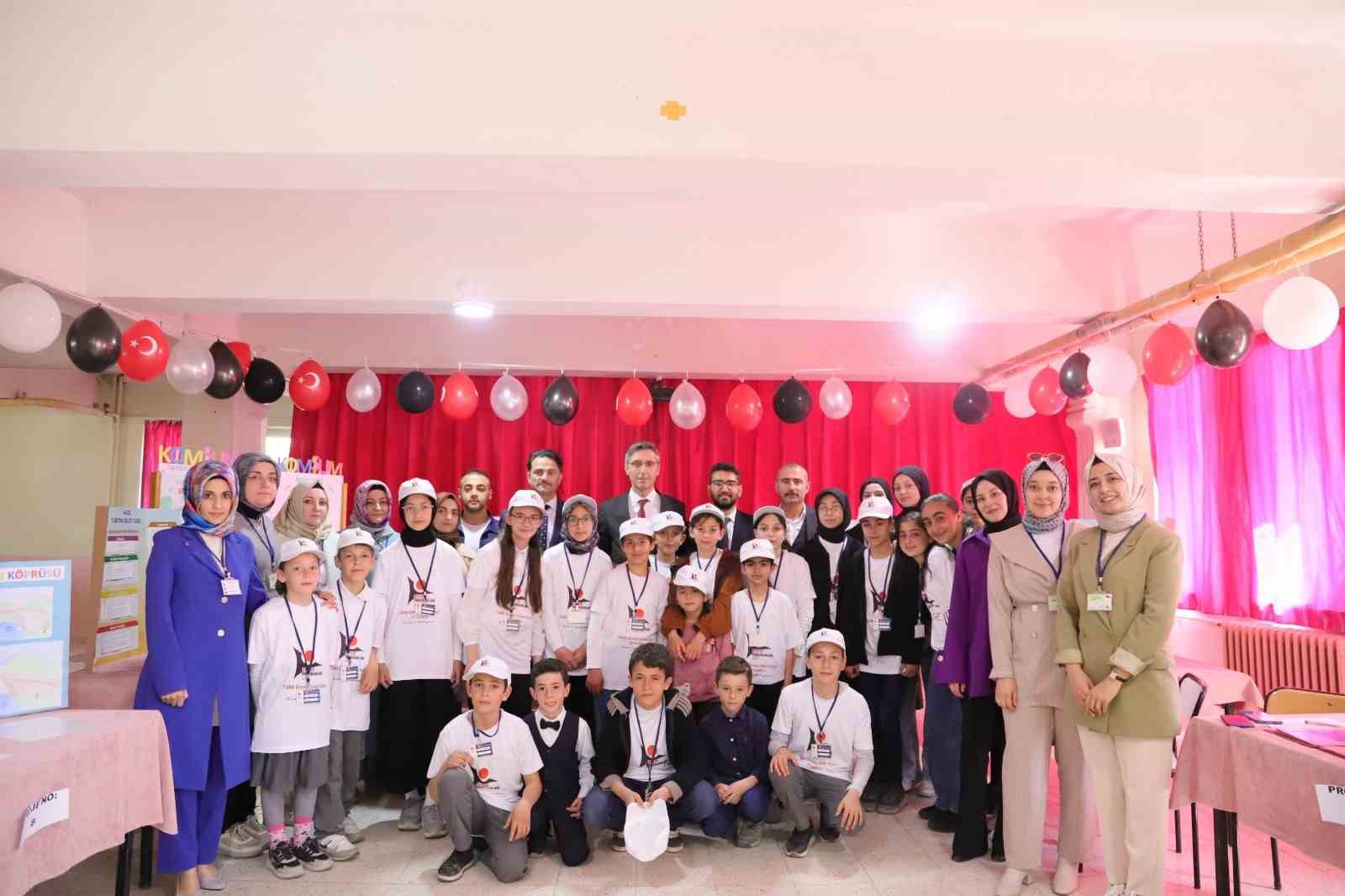 &lsquo;Zilsiz Okul&rsquo; uygulamasına &Ouml;rence&rsquo;de başlandı
