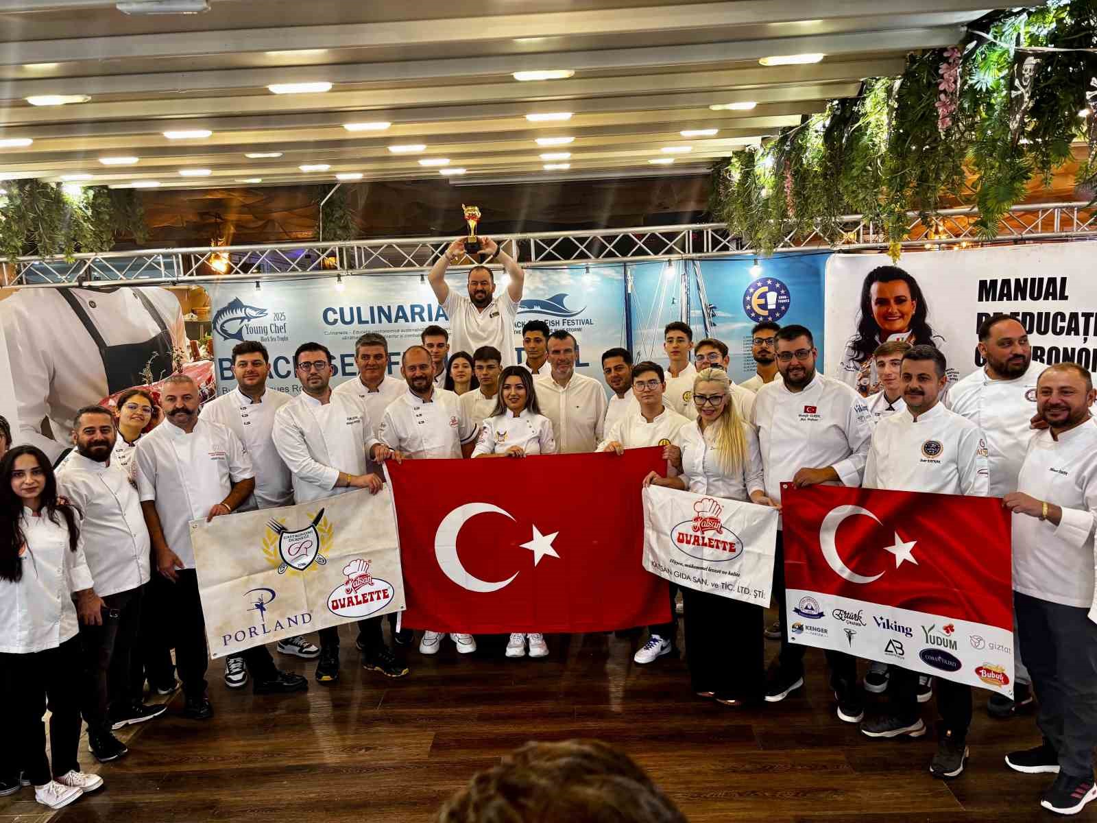 AD&Uuml;&rsquo;l&uuml; akademisyen Gastronomi Festivali&rsquo;nde j&uuml;ri &uuml;yesi oldu
