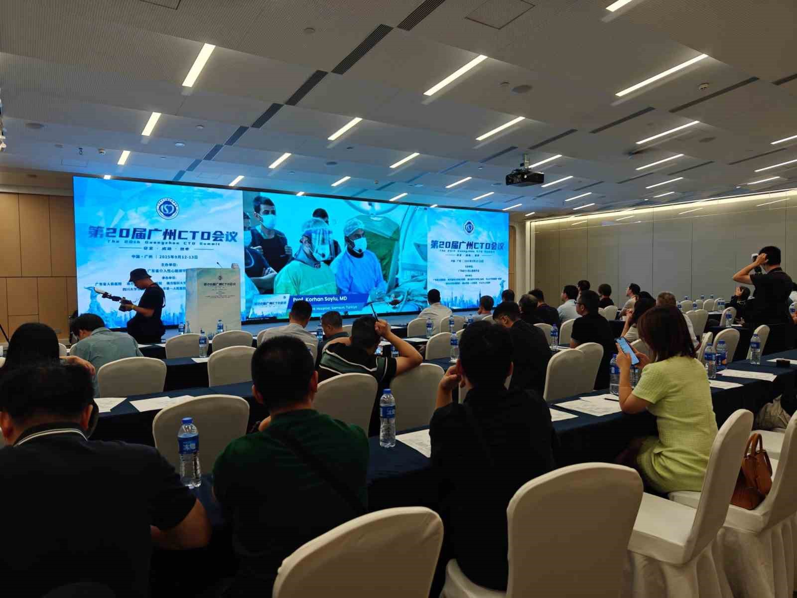 Samsun’dan Çin’e canlı yayın: Türk hekimlerin başarısı kongrede izlendi