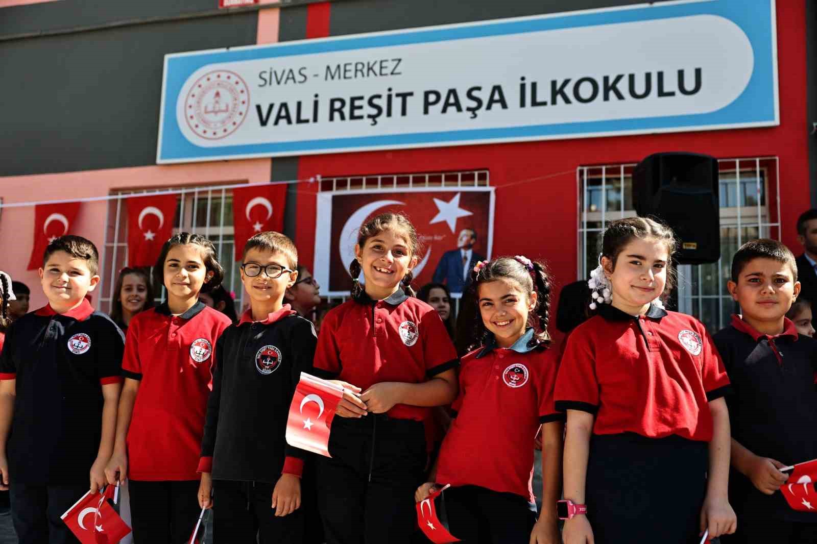 Sivas&rsquo;ta İlk&ouml;ğretim Haftası kutlandı
