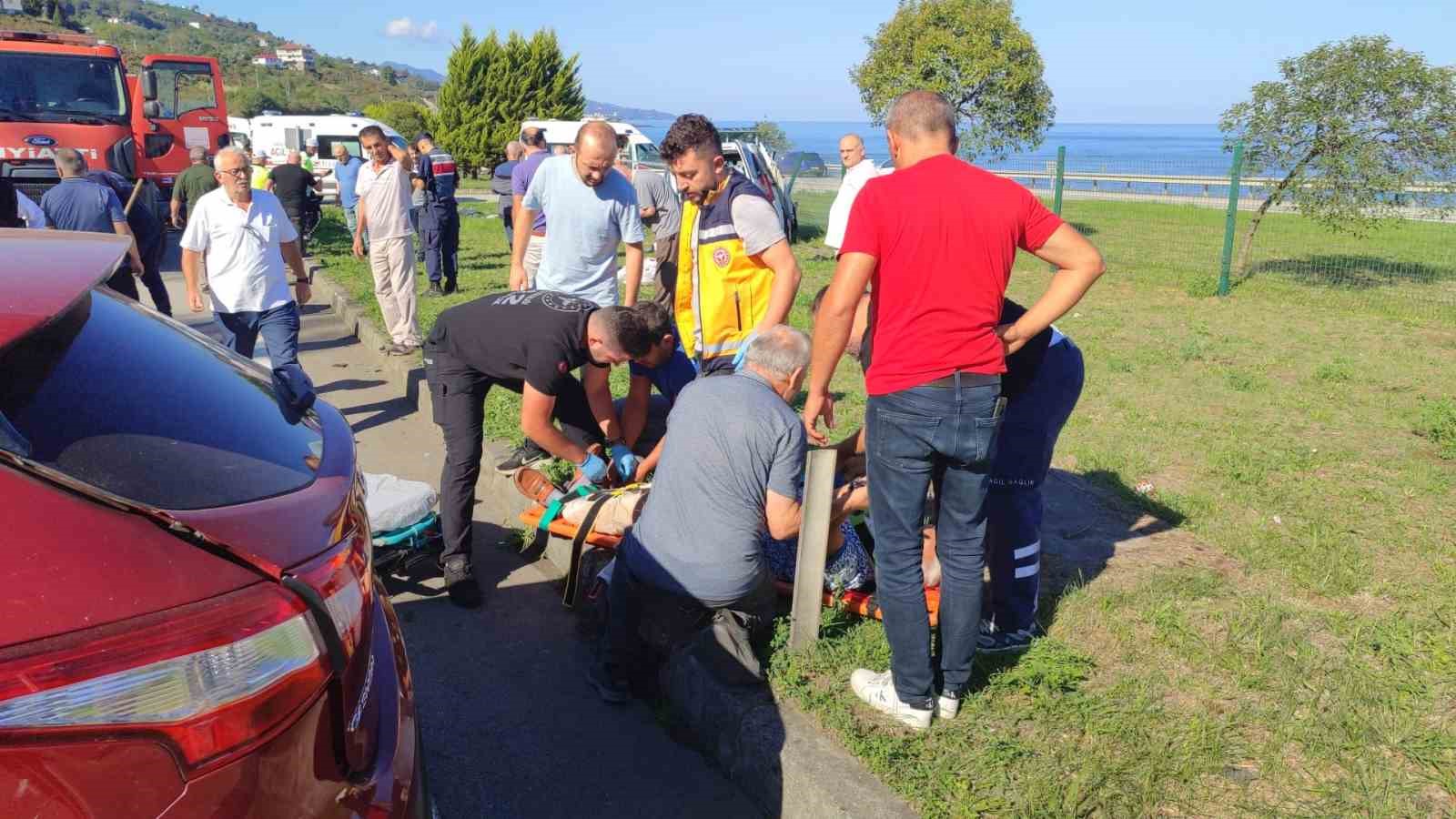 Giresun’da kavşakta kaza: 3 yaralı