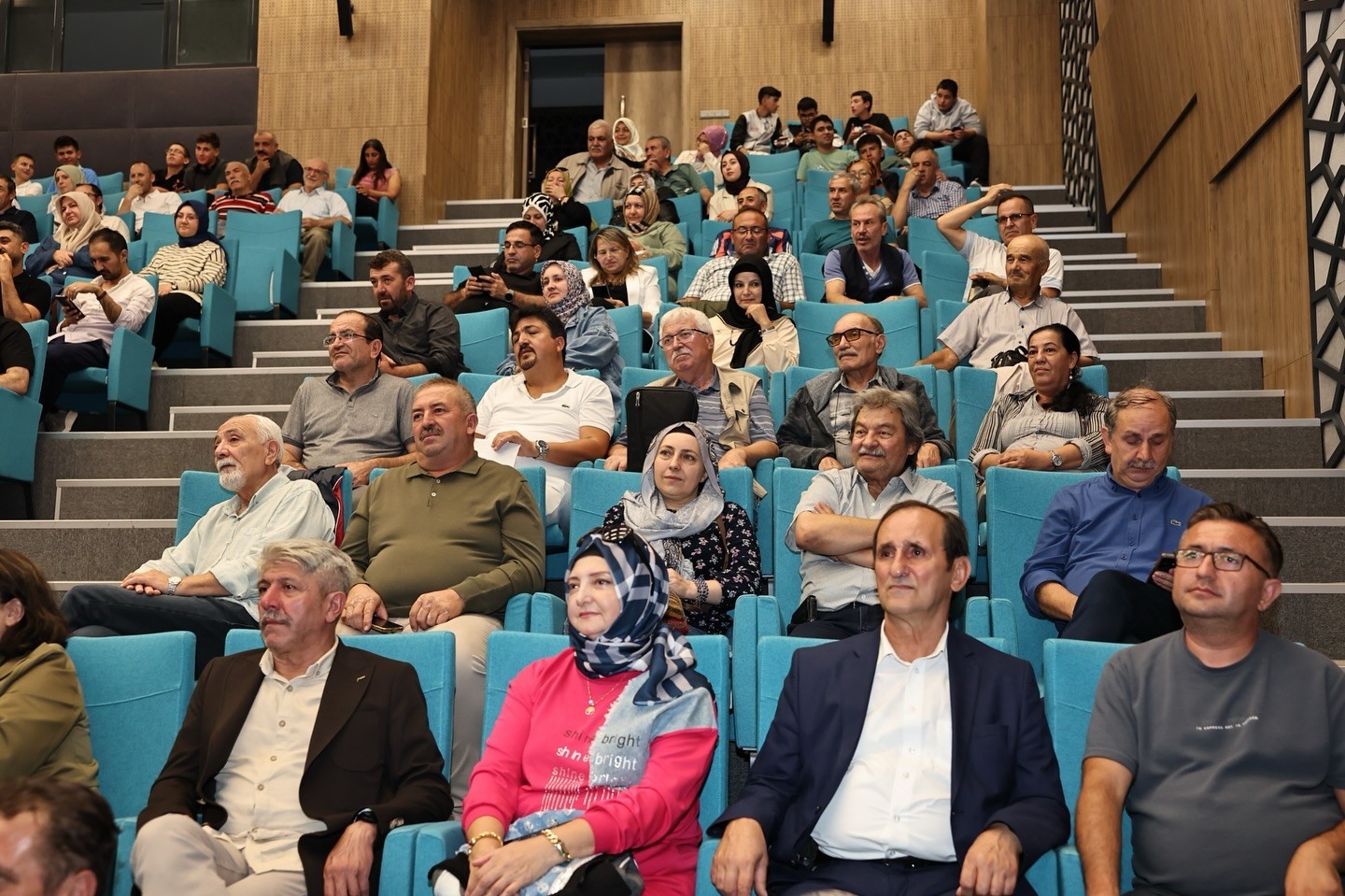 K&uuml;tahya Belediyesi&rsquo;nden &rsquo;İsa Kahraman Saygı ve Şiir Akşamı&rsquo; etkinliği
