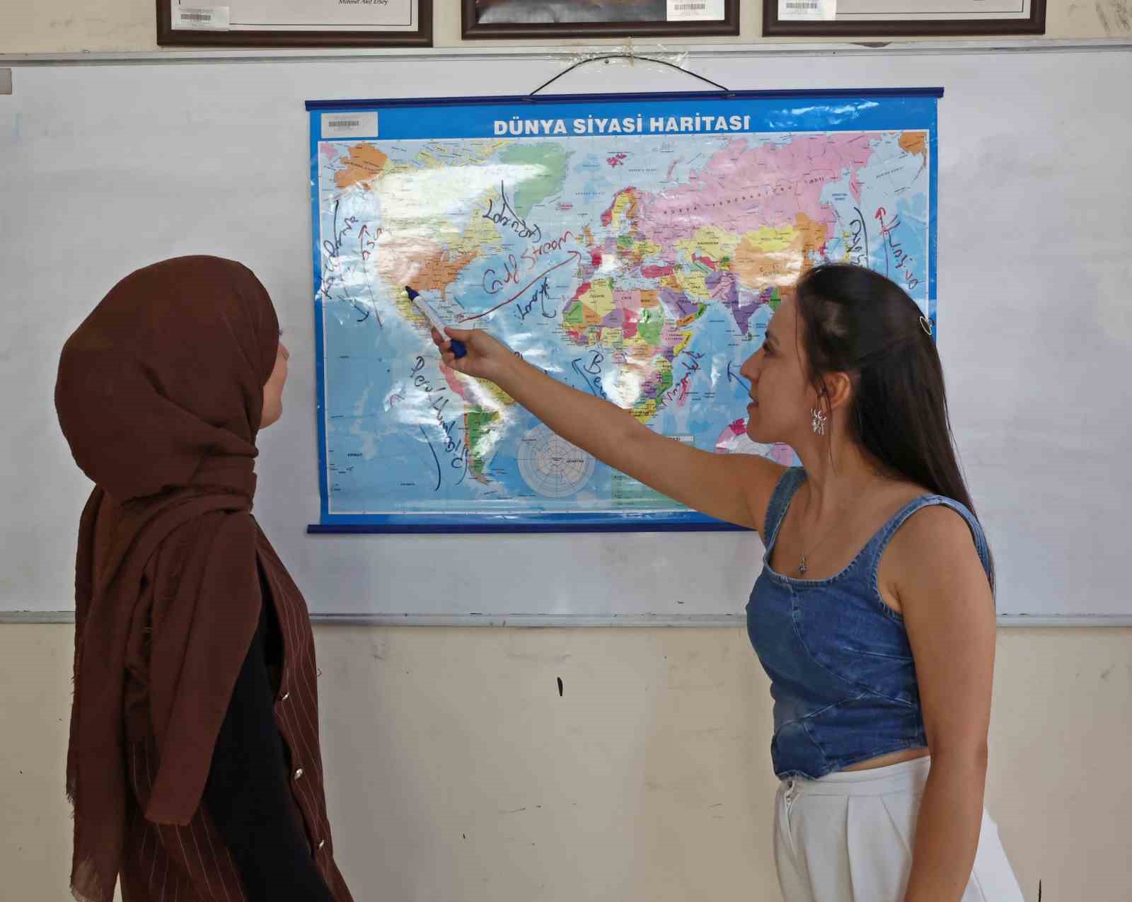 Antalya&rsquo;da YKS hazırlık kursları başladı
