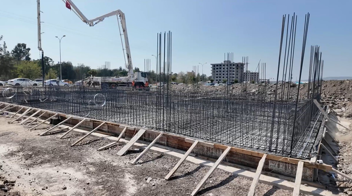 Osmaniye&rsquo;de T&uuml;rk Kızılay Aşevi&rsquo;nin temeli atıldı
