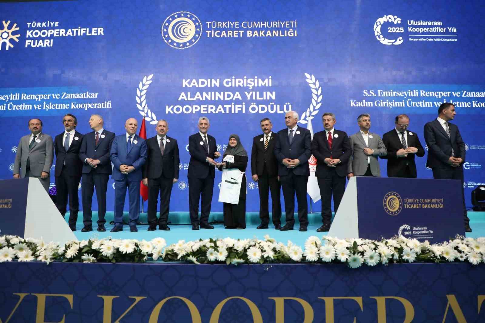 OKA destekli ERZAK Kadın Kooperatifi’ne "Yılın Kadın Kooperatifi" ödülü