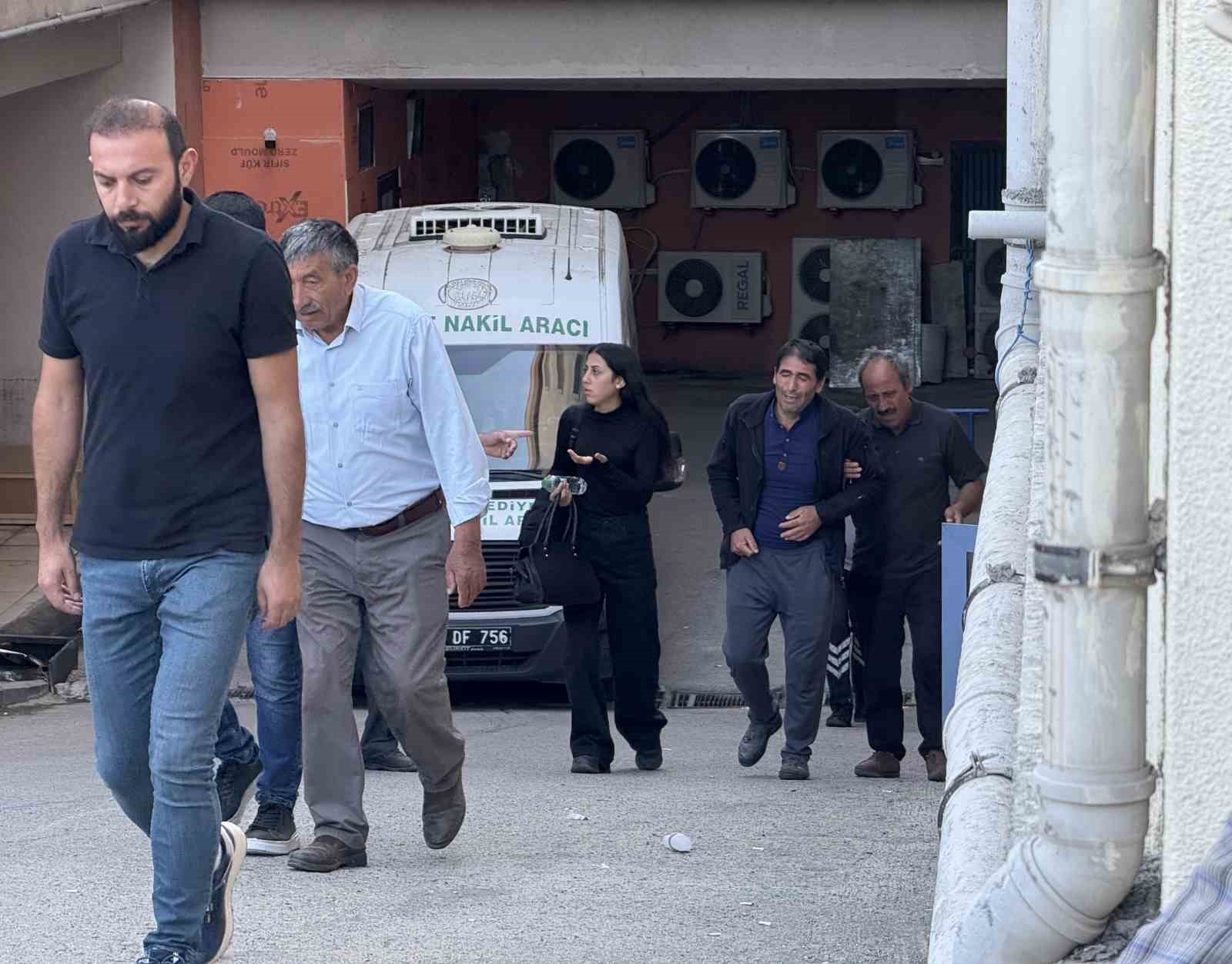 Iğdır&rsquo;da tarlada balya makinesine kapılan gen&ccedil; hayatını kaybetti
