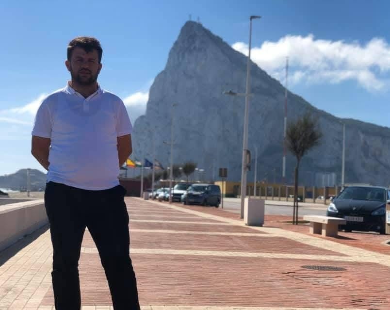 Eğitim g&ouml;rd&uuml;ğ&uuml; okulu baştan aşağıya yeniledi
