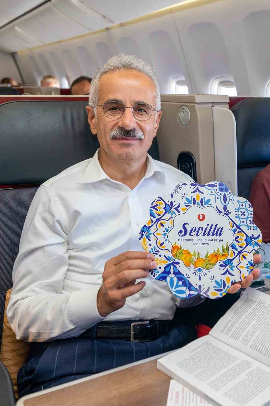 THY&rsquo;nin İstanbul-Sevilla u&ccedil;uşları başladı
