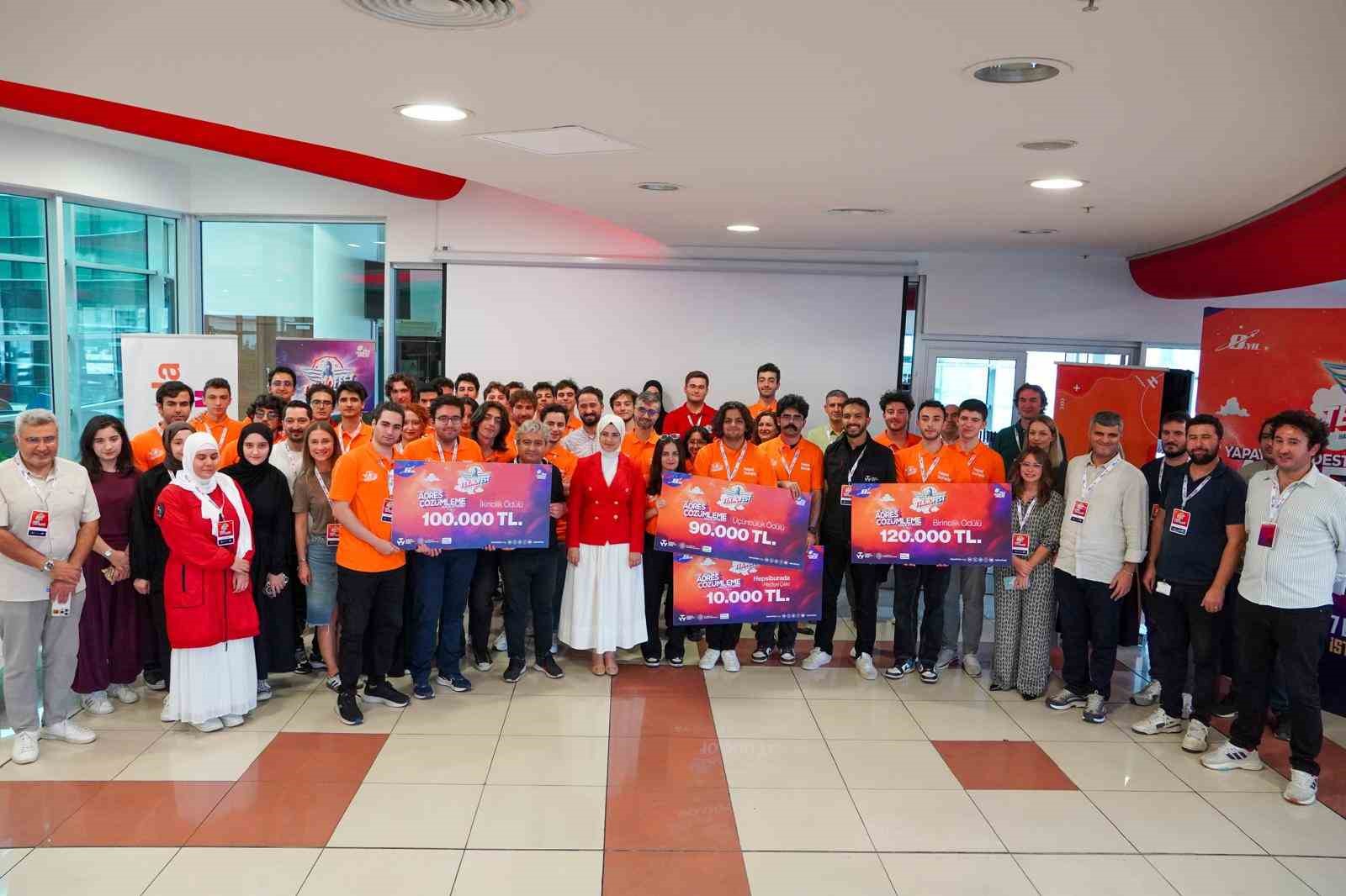 Hepsiburada "E-ticarette Yapay Zeka Destekli Adres &Ccedil;&ouml;z&uuml;mleme Hackathonu"nun kazananları belli oldu
