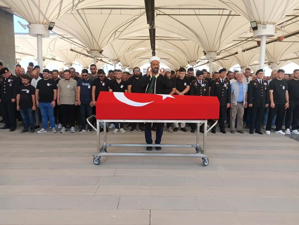 Silahlı saldırıda öldürülen jandarmanın babasından husumet iddialarına yalanlama