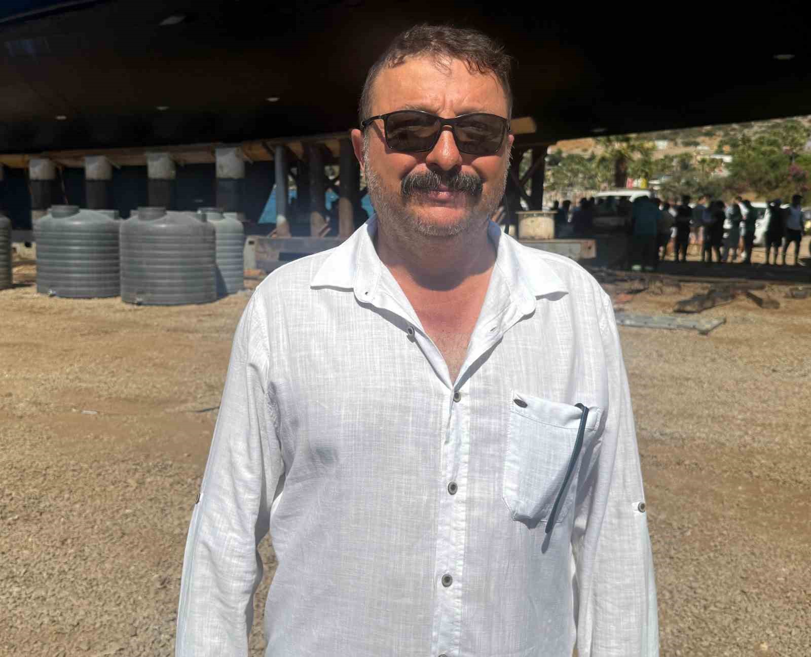 Bodrum&rsquo;da 978 milyon liralık dev yelkenli suya indirildi
