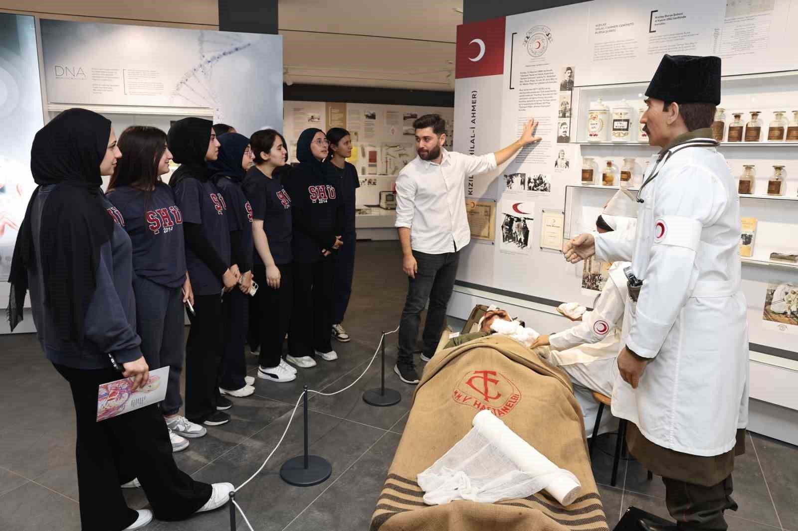 Sınav endişesi olan &ouml;ğrencilere Nil&uuml;fer Belediyesi&rsquo;nden destek
