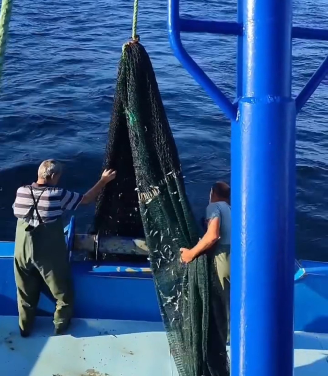 Amasra Kaymakamı balıkçılarla denize açıldı