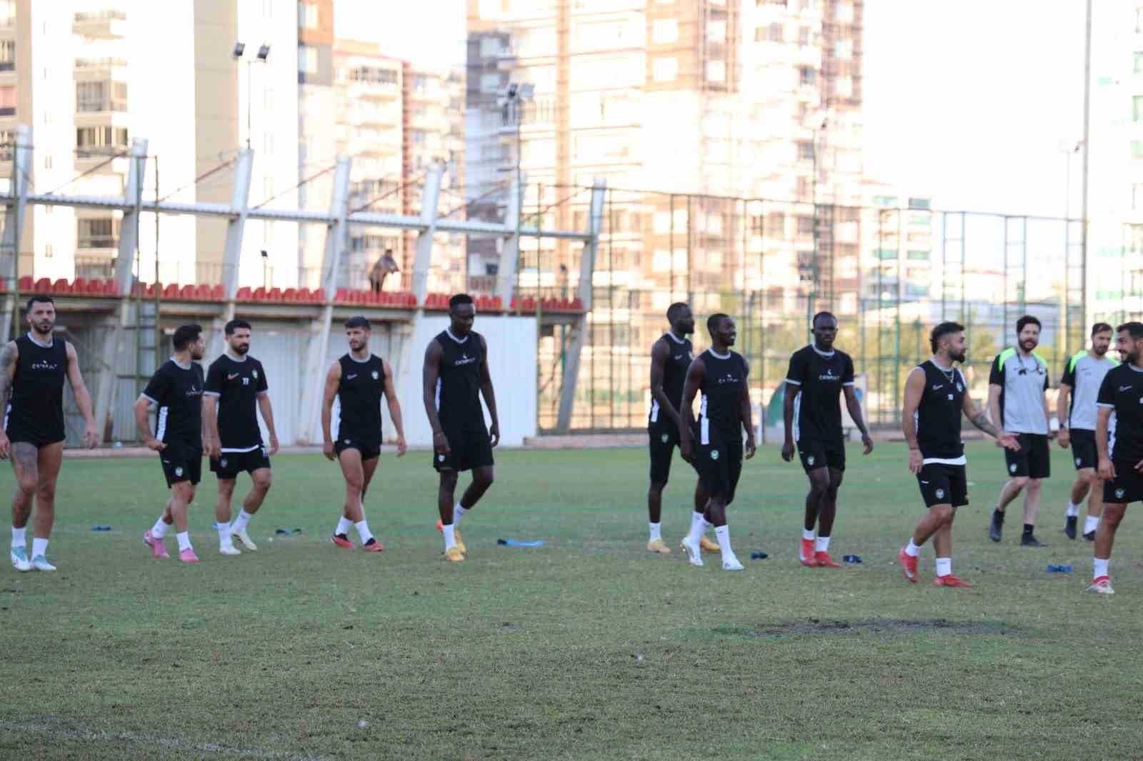 Altıparmak: "Sakarya’da kazanmak adına ne gerekiyorsa onu yapacağız"