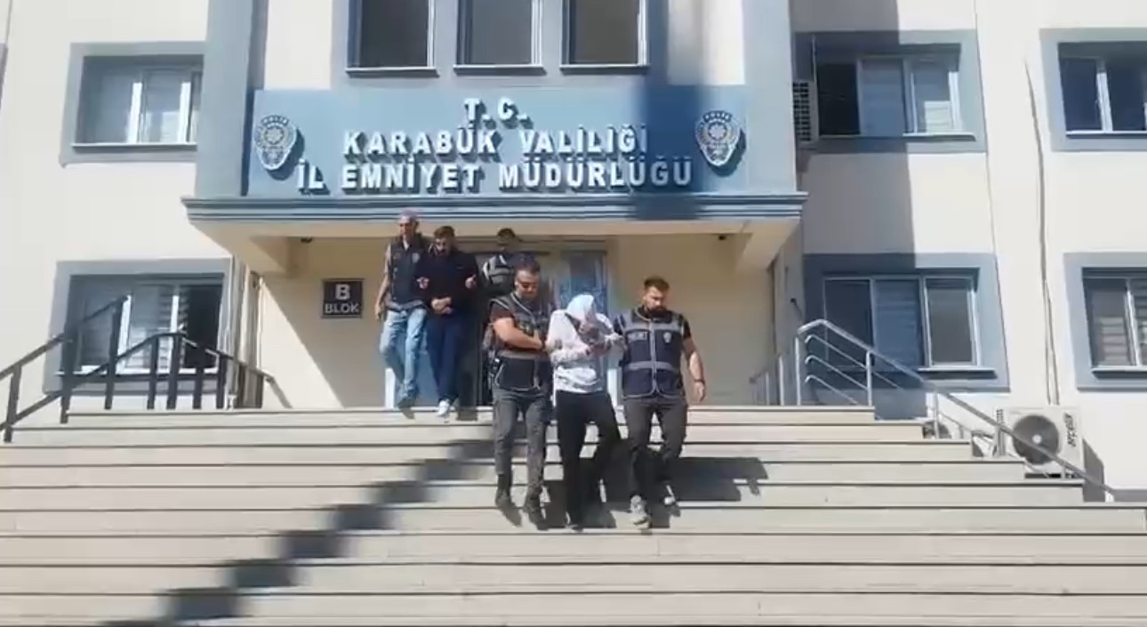 Karabük’teki bıçaklı kavgayla ilgili 2 kişi tutuklandı