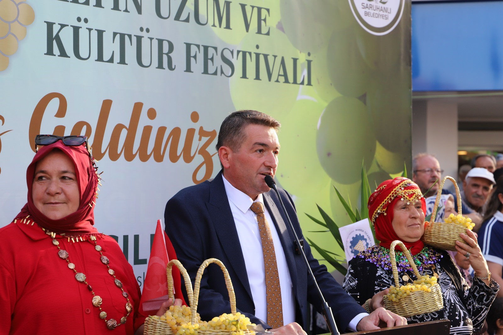 Saruhanlı 18. Üzüm Festivali ile renklendi