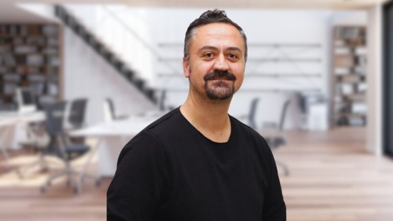 Genç iletişimcilere çağrı: "Dijital beceriler tek başına yetmez"