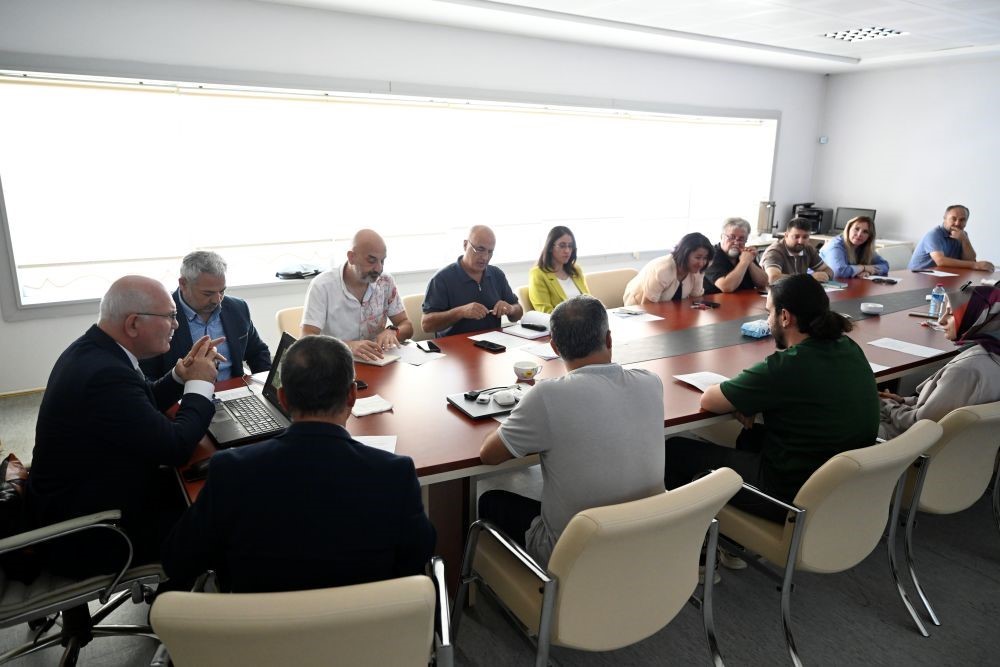 Prof. Dr. Rekt&ouml;r Savaş, "&Ccedil;ok &ccedil;alışarak &uuml;niversitemizi &ouml;nemli bir noktaya getirdik"
