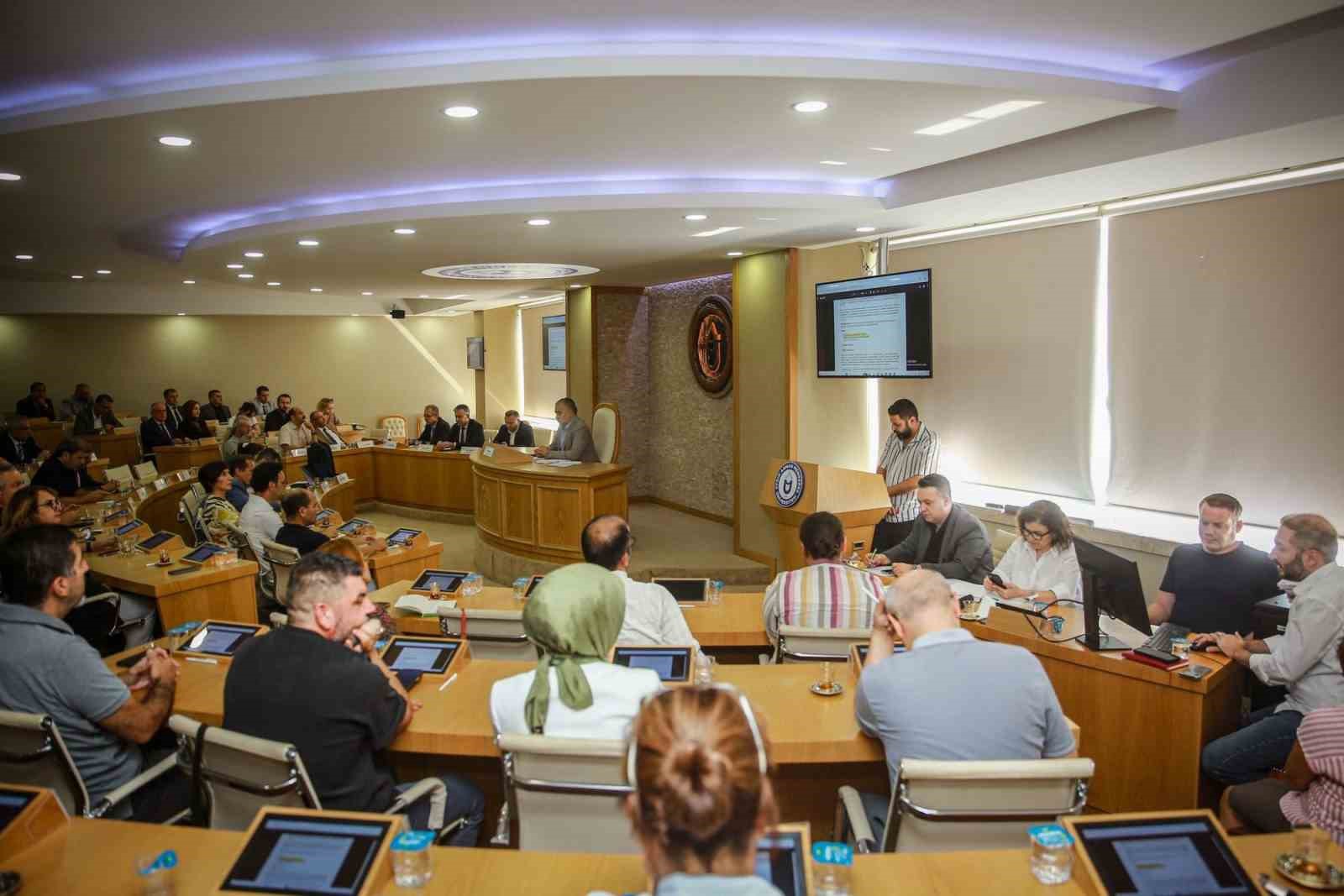 ADÜ’de akademik yıl hazırlıkları görüşüldü