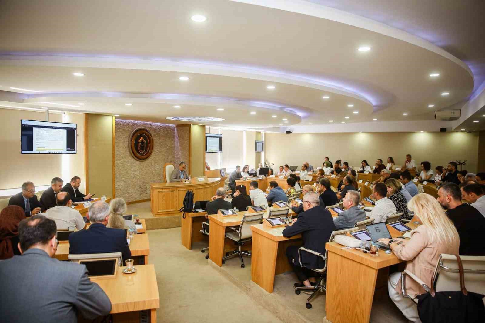 AD&Uuml;&rsquo;de akademik yıl hazırlıkları g&ouml;r&uuml;ş&uuml;ld&uuml;
