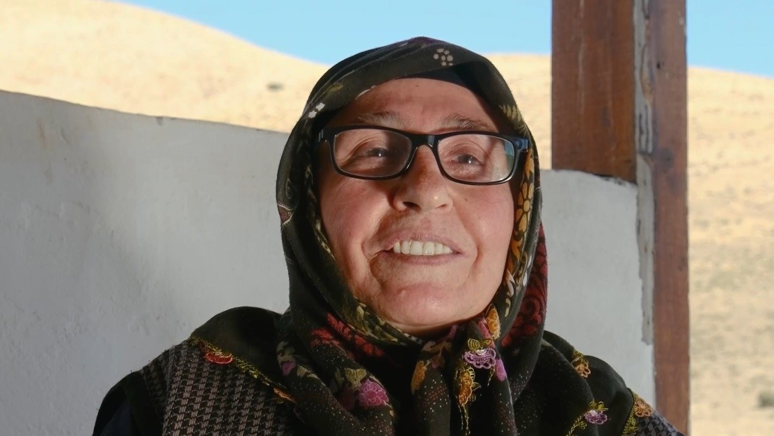 Yaşadığı mezrada ezan sesi duyan kadın: "Sanki burada yeniden hayat başladı"