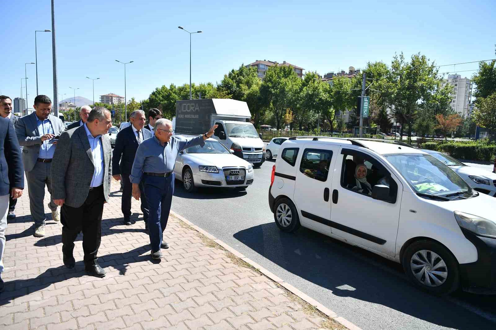 Başkan B&uuml;y&uuml;kkılı&ccedil;, DSİ Katlı Kavşağı proje &ccedil;alışmalarını inceledi
