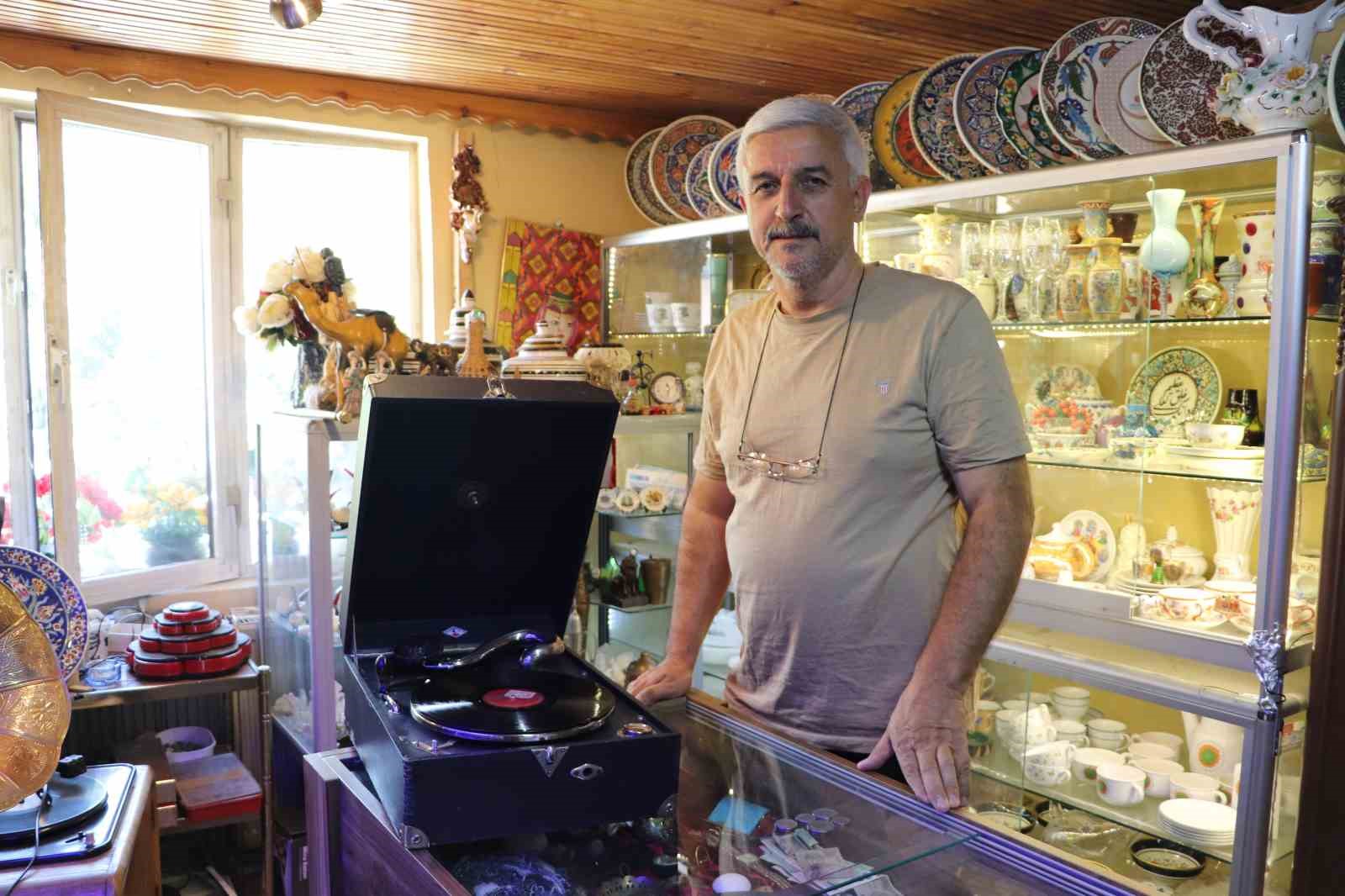 Antika fırsatçıları yüzünden 100 liralık ürün 1000 liraya müşteri bulabiliyor