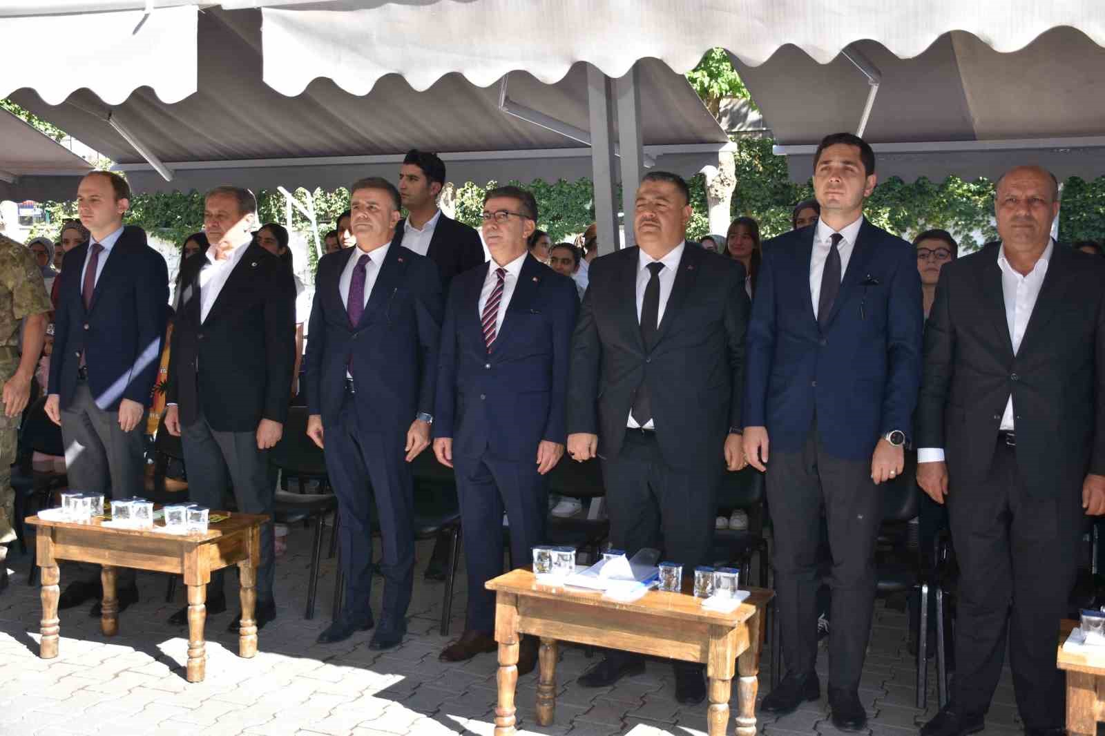 Siverek’te ilköğretim haftası kutlandı