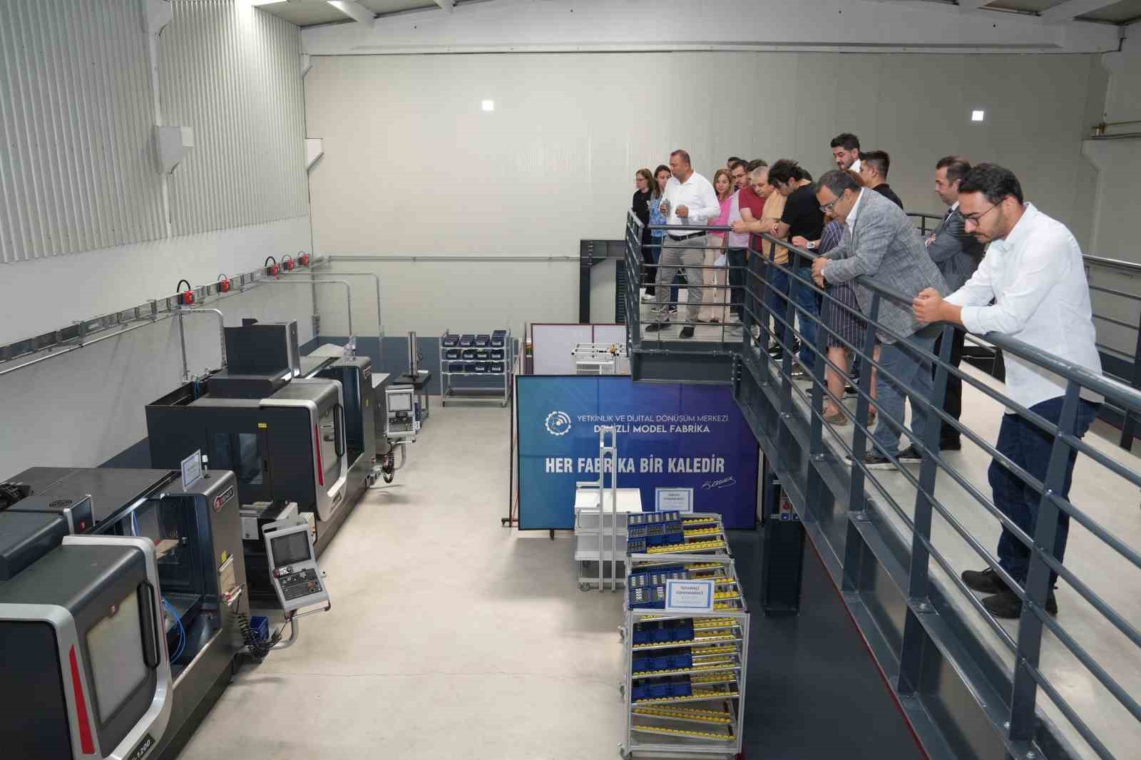 DSO Denizli Model Fabrikada ilk "&Ouml;ğren-D&ouml;n&uuml;ş" programı  hayata ge&ccedil;ti
