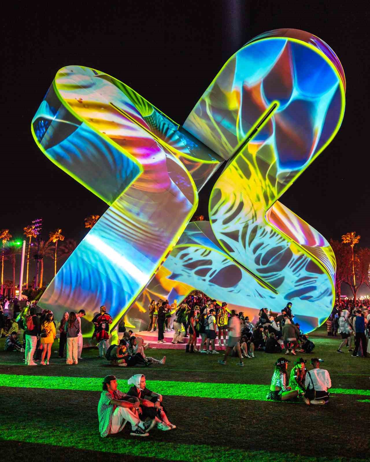 G&uuml;ven&ccedil; &Ouml;zel&rsquo;in &lsquo;Neuroflux&rsquo;ı Trendyol Sanat ile ilk kez İstanbul&rsquo;da
