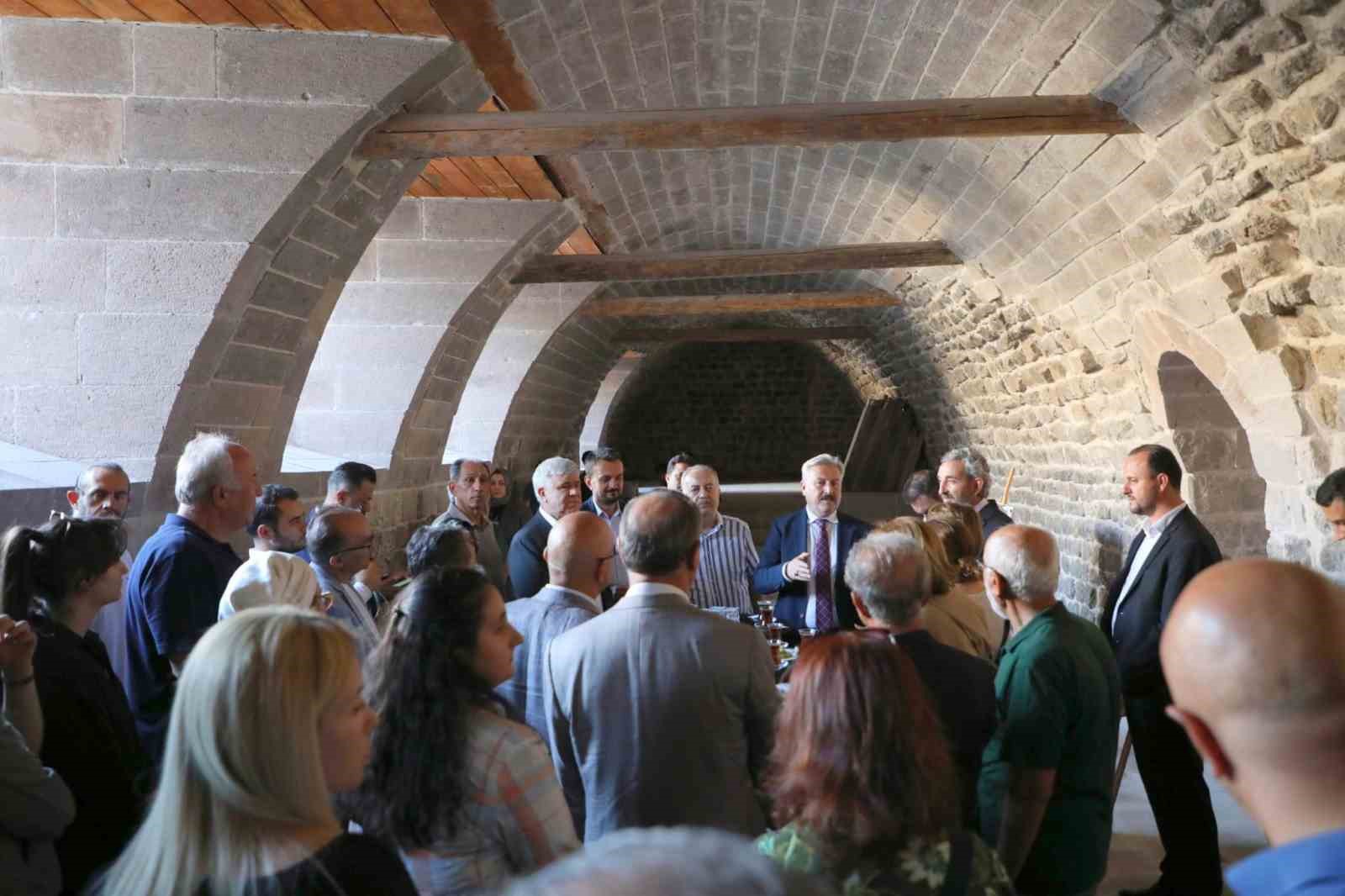 Melikgazi Belediyesi’nin vizyon projesi "Gön Han", Kent Konseyi’ni ağırladı