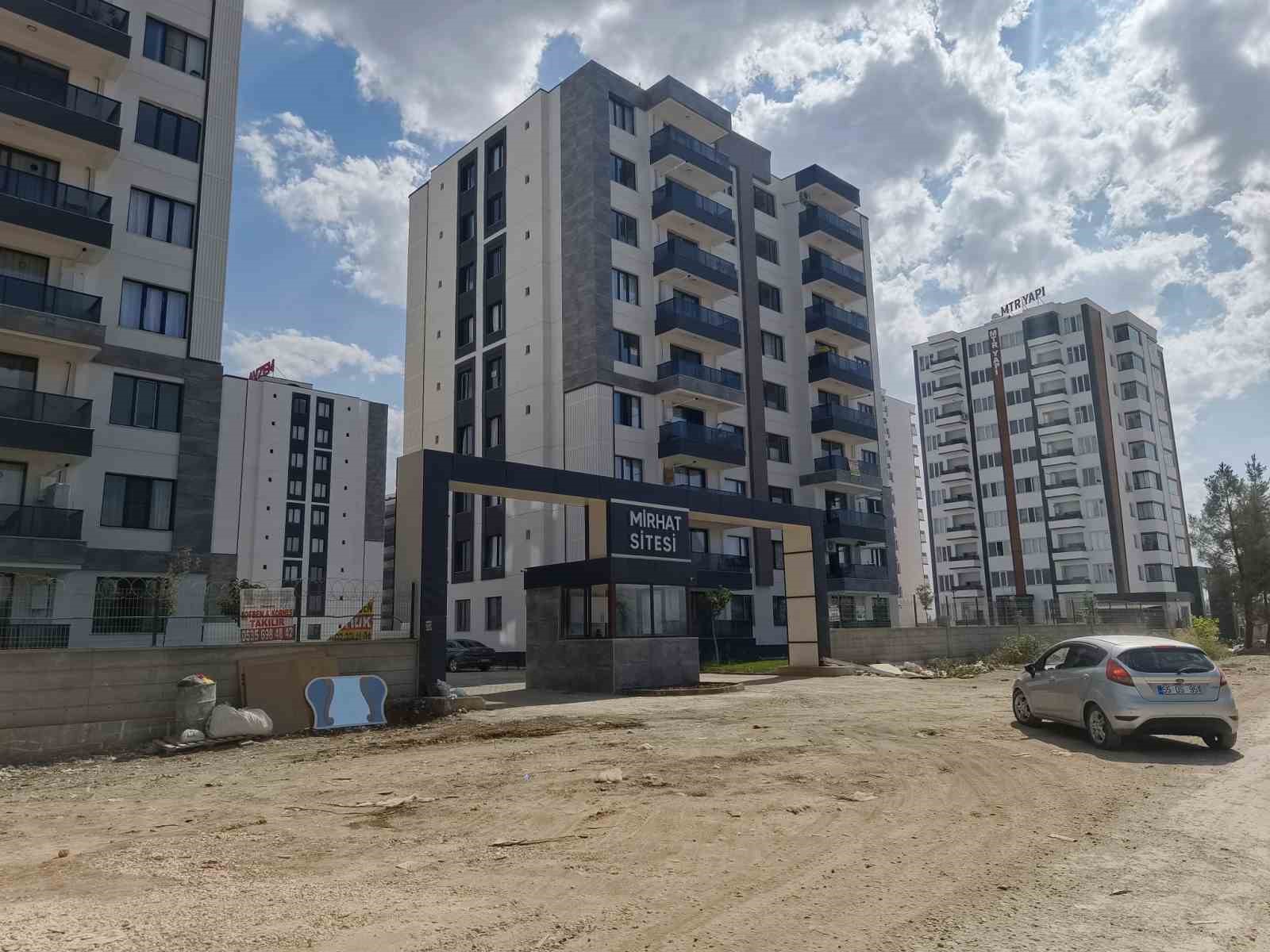 Diyarbakır’da komşuların ’çöp kokusu’ kavgası: 2 yaralı

