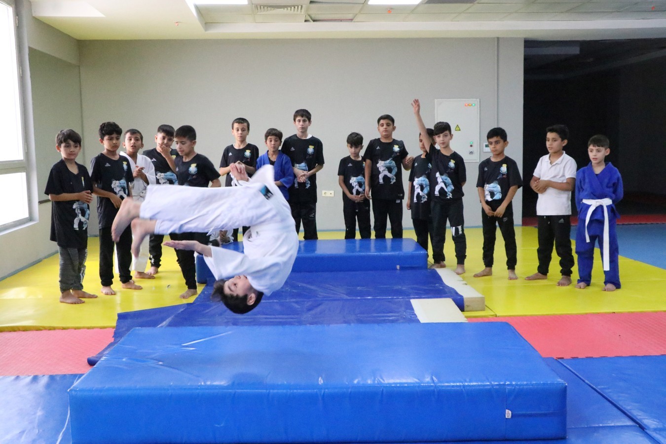 Haliliye yaz spor okullarında yüzlerce öğrenci eğitimini tamamladı