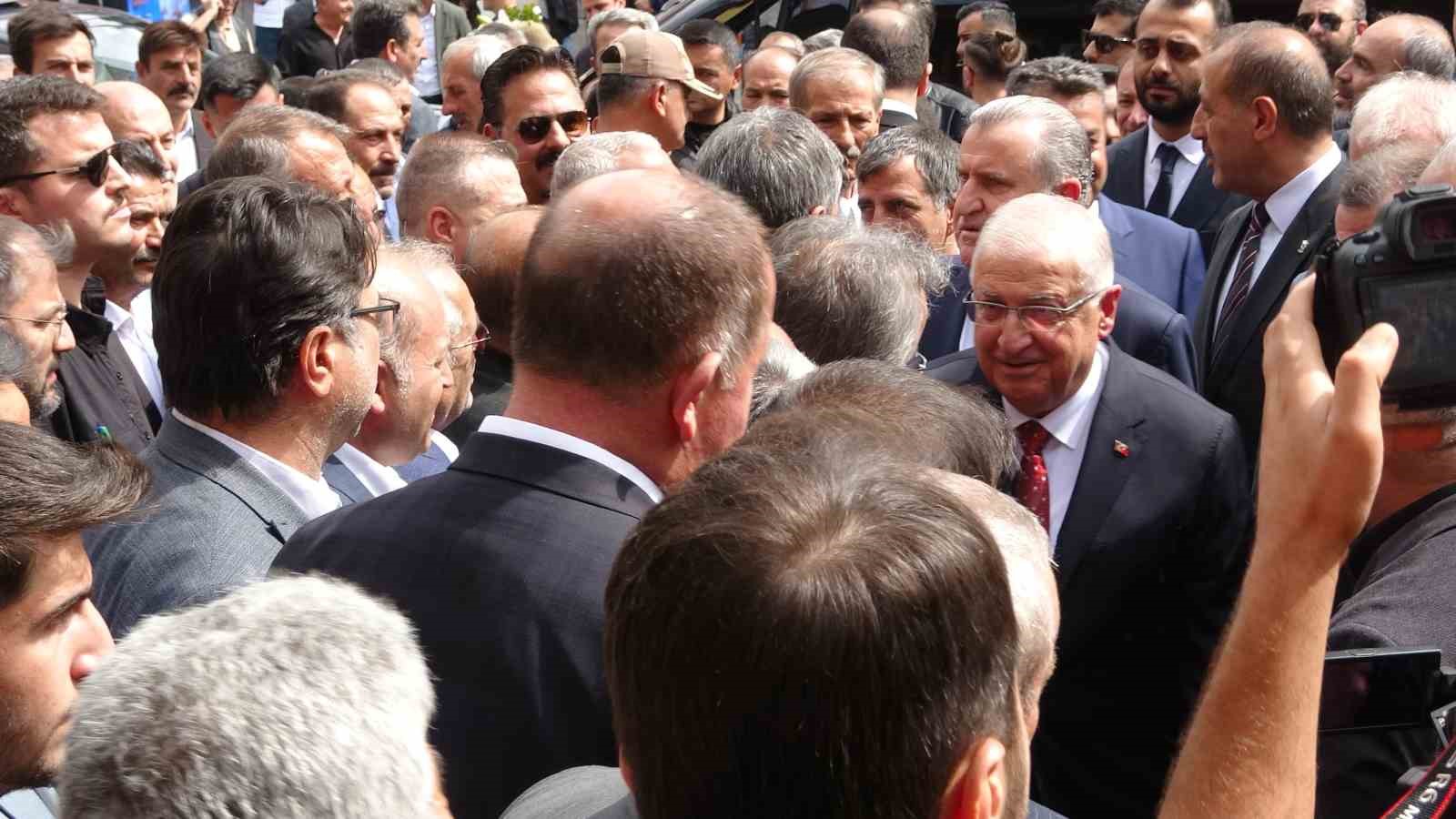 Bakan G&uuml;ler ve Bakan Bak Bayburt&rsquo;ta
