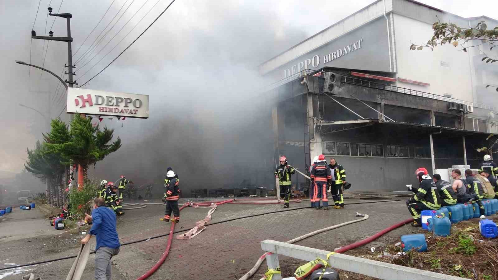 Ak&ccedil;aabat Belediye Başkanı Ekim: "Gece 2&rsquo;den beri burada m&uuml;dahale devam ediyor"
