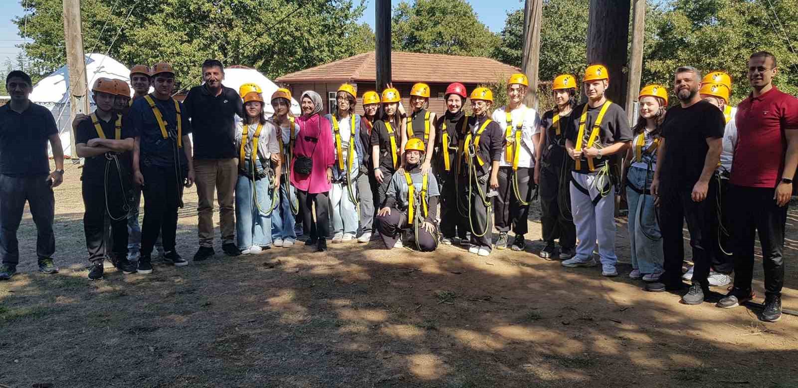 Gen&ccedil;ler ve b&uuml;y&uuml;kler aynı parkta: Hareketlilik Haftası&rsquo;nda anlamlı kutlama
