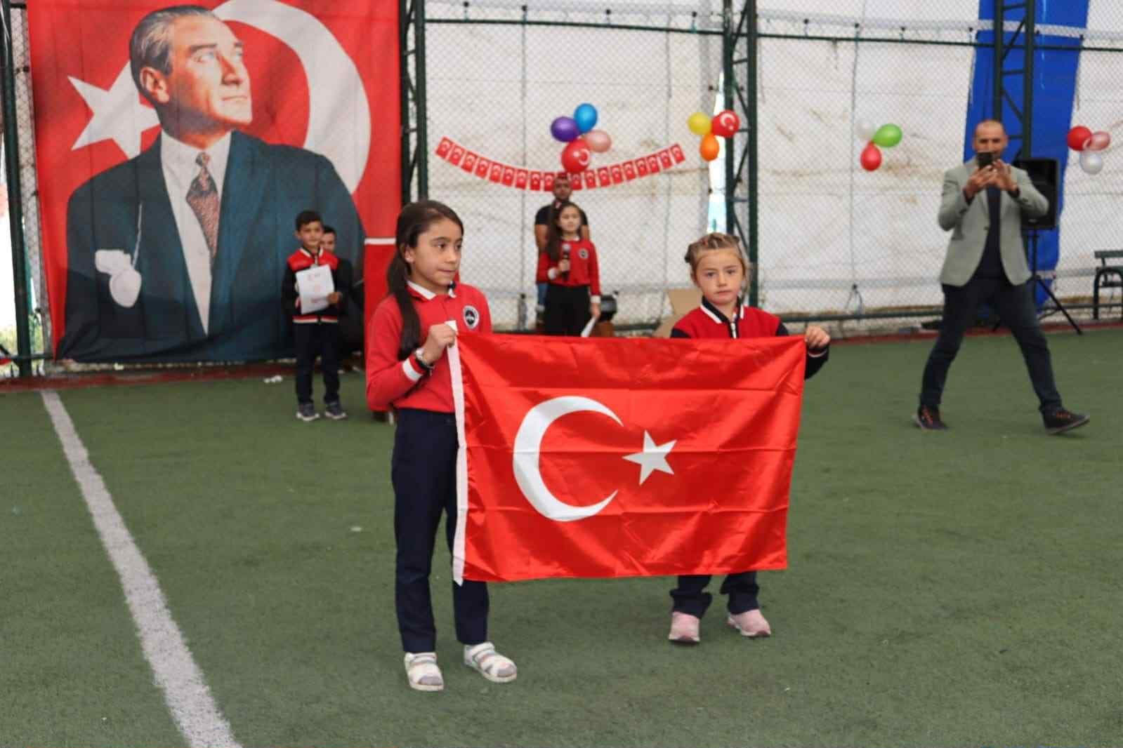 Çıldır’da ilköğretim haftası coşkuyla kutlandı