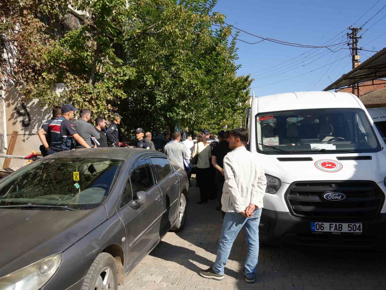 Sanayi sitesinde işlenen cinayette yeni gelişme: Olay yerinde keşif yapıldı
