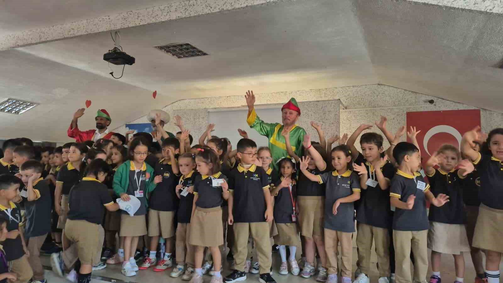 Nasrettin Hoca, Hacivat ve Karagöz kültür şölenine konuk oldu