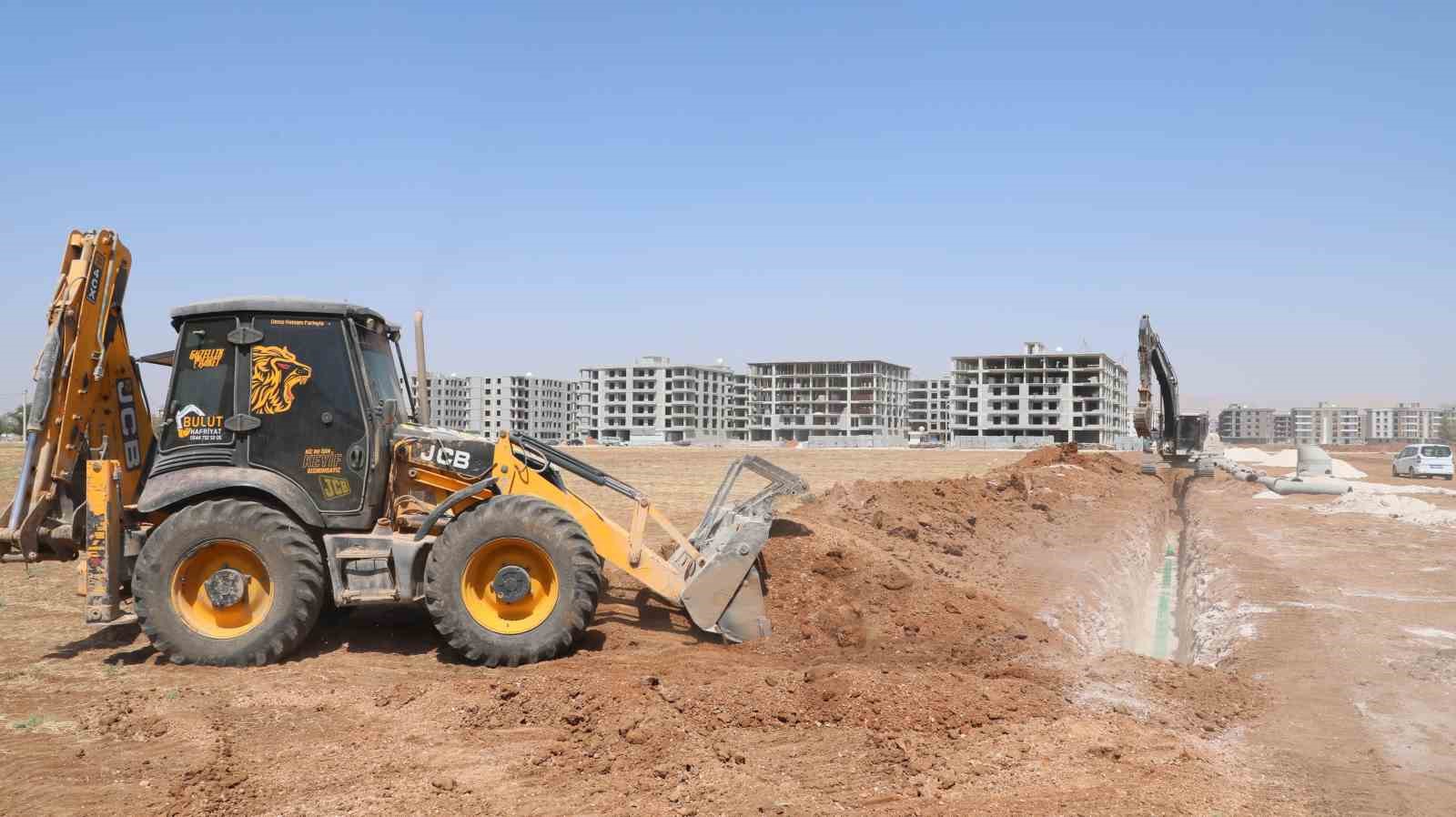 Mardin&rsquo;de 12 bin metrelik atıksu &ccedil;alışmaları devam ediyor
