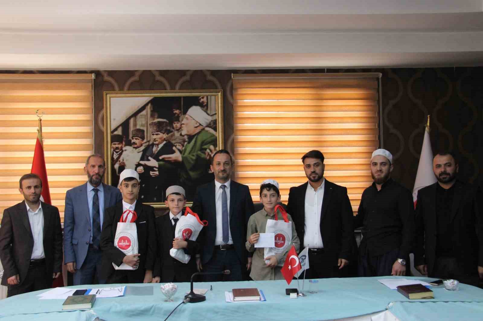 Kur’an-ı Kerim’i en güzel okumak için yarıştılar