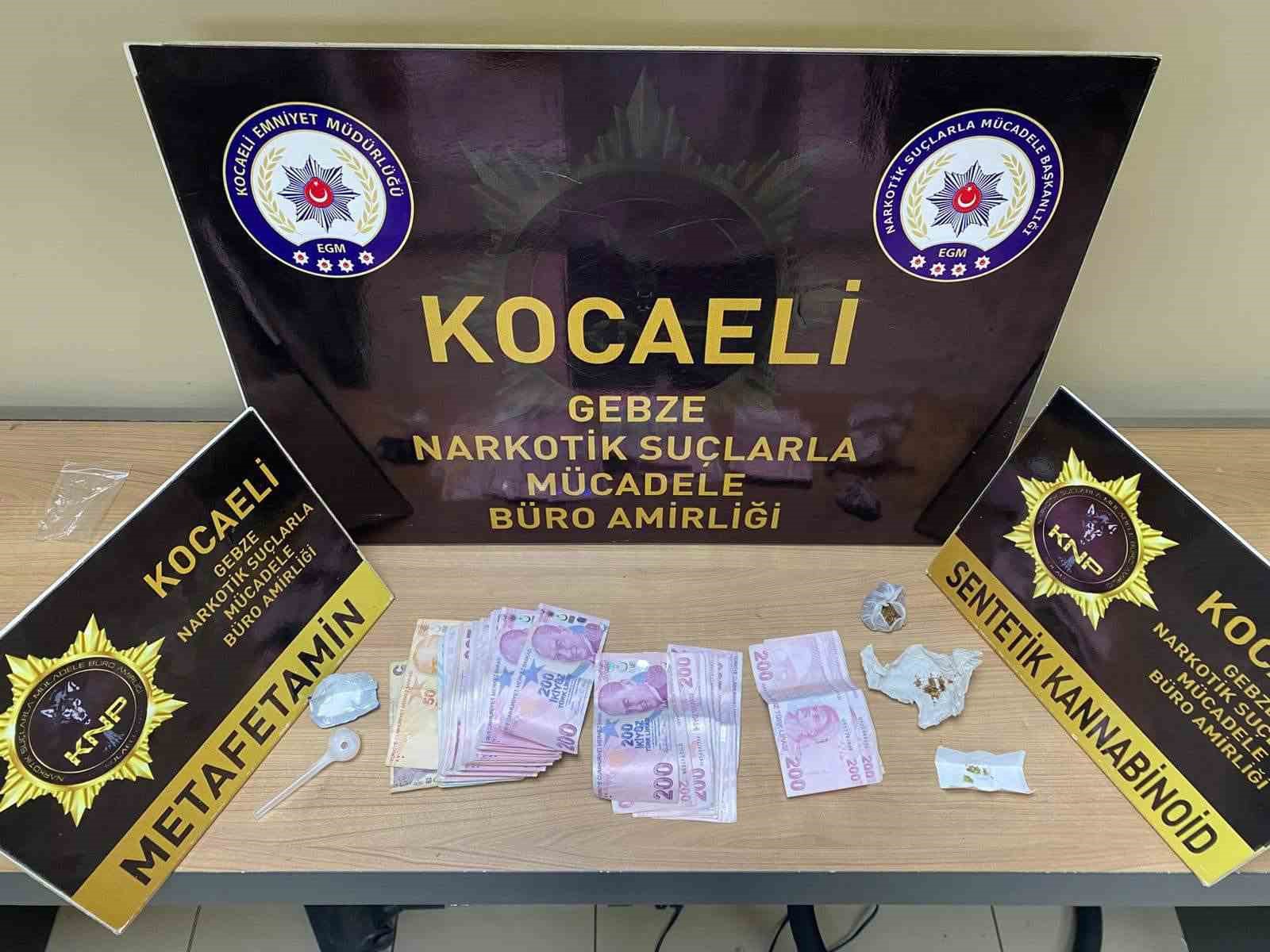 Kocaeli’de narkotik polisi uyuşturucuya geçit vermedi: 4 kişi tutuklandı